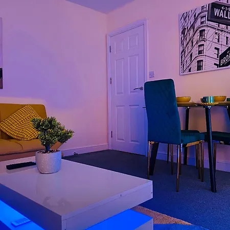 Merridale Executive Apartment, Gb Relocations Ltd - Free Parking, Free Wifi, Free Netflix Wolverhampton Exterior photo