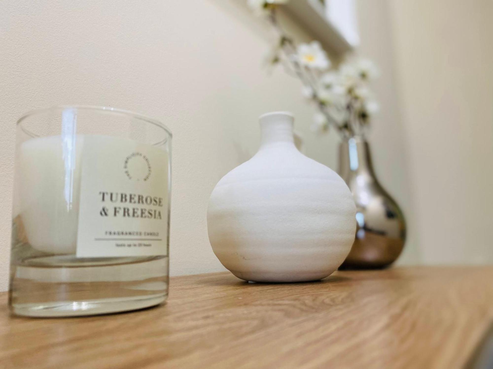 Merridale Executive Apartment, Gb Relocations Ltd - Free Parking, Free Wifi, Free Netflix Apartment *